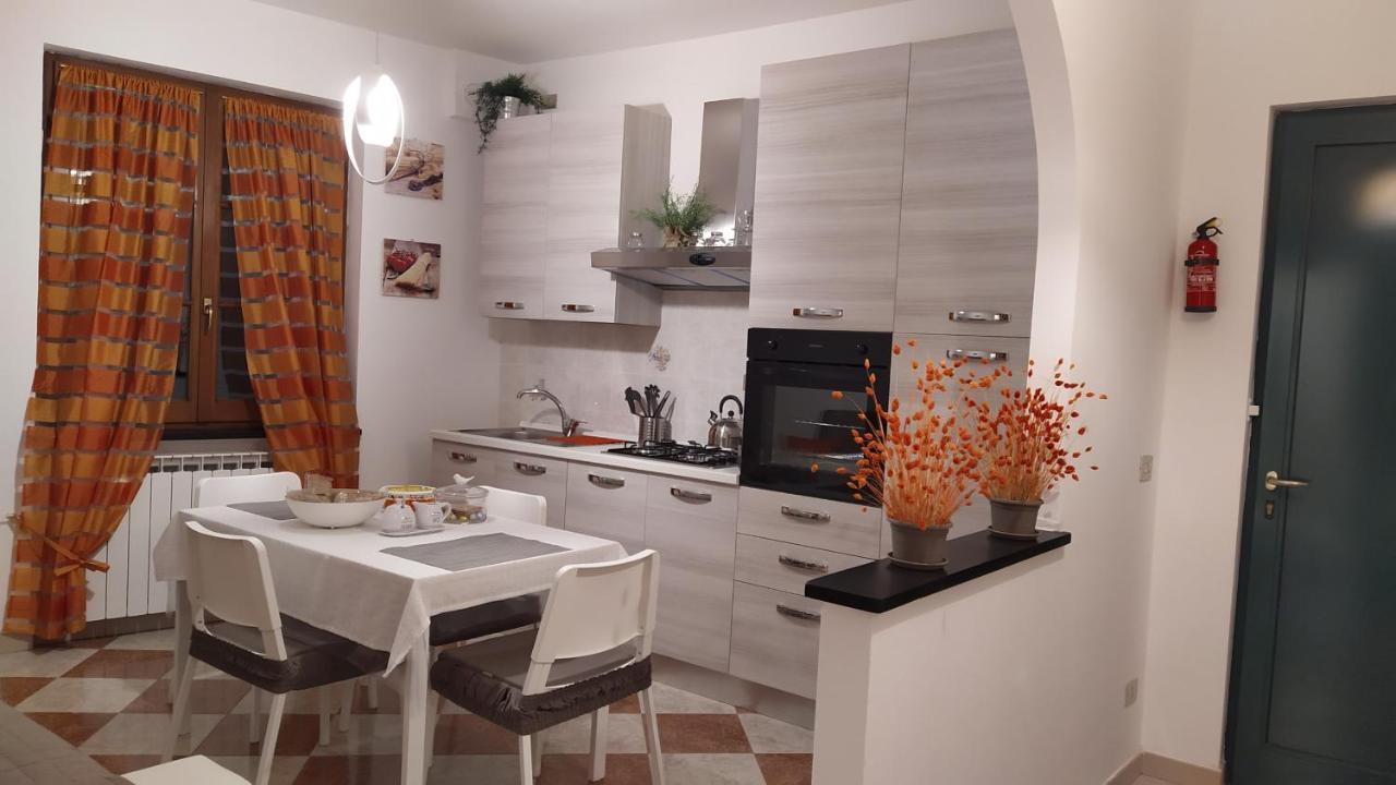 La Casa Dell'Arco Appartement Carasco Buitenkant foto