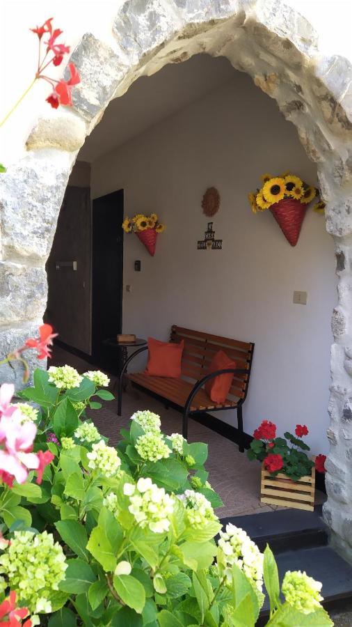 La Casa Dell'Arco Appartement Carasco Buitenkant foto